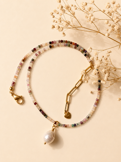 Happy Pearls No. 9 – Würfel Edelstein Halskette mit Süßwasserperle – handgefertigt