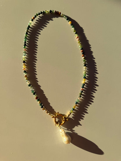 Forest Drop – Necklace with gemstone mix &amp; baroque pearl – handmade