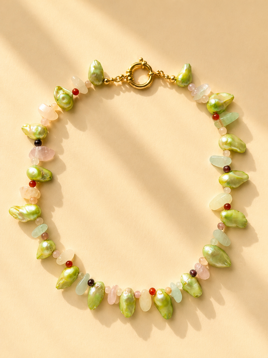 Green Pearl – Halskette mit Barockperlen & Edelstein Mix – handgefertigt