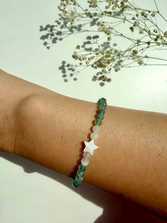 Sea Star Armband mit Aquamarin, Mondstein & Muschelstern – handgefertigt