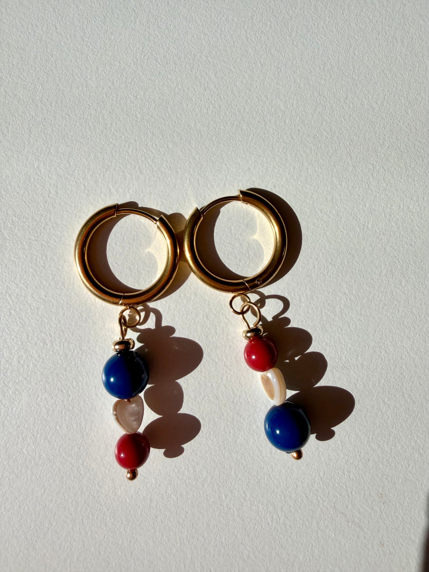 Camille – Ohrringe mit Perlenmix & Edelstahl 18k vergoldet