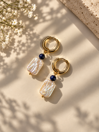 Bleu Pearl – Creolen mit Lapislazuli und Süßwasserperlen