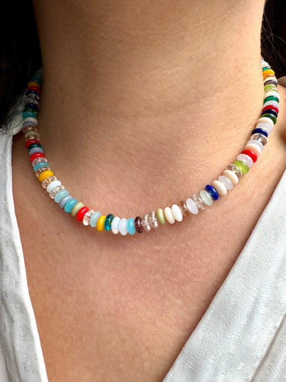 Colorful Bead Necklace – Halskette mit bunten Glasperlen und 18k vergoldeten Details