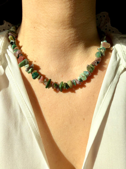 Gemstone chip necklace made of Indian agate beads with baroque pearl &amp; gold-colored ring clasp – handmade