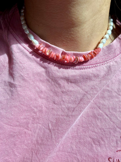 Rose Pearl – Muschelperlen Halskette mit Süßwasserperlen handgefertigt