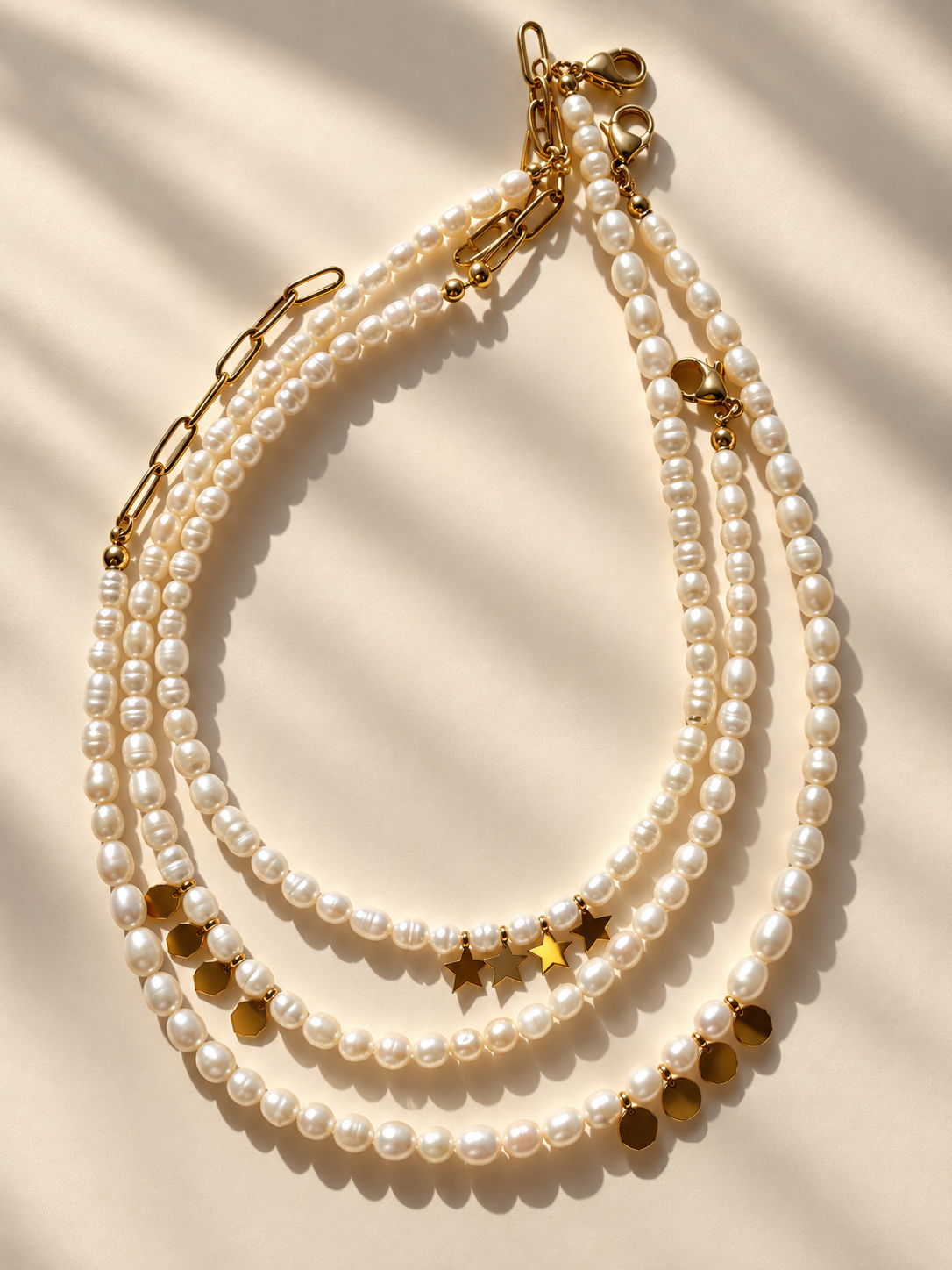 Golden Pearl – Süßwasserperlen Halskette mit goldenen Anhängern – Ansicht 9