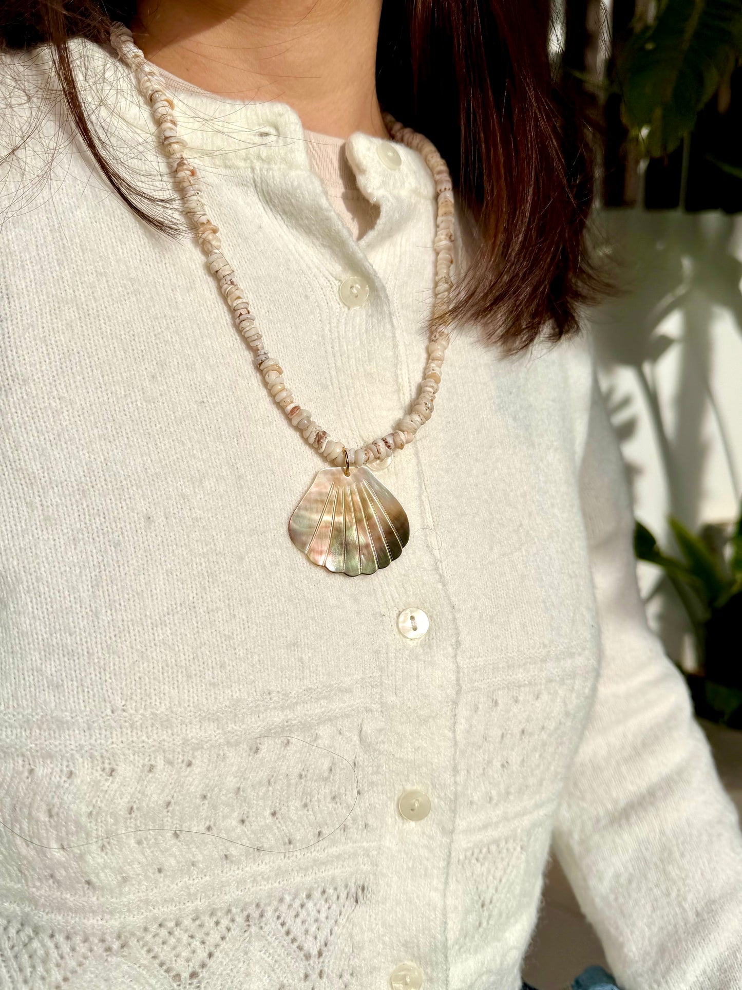 Ocean Shell – Halskette mit Muschelperlen & Jakobsmuschel Anhänger – handgefertigt