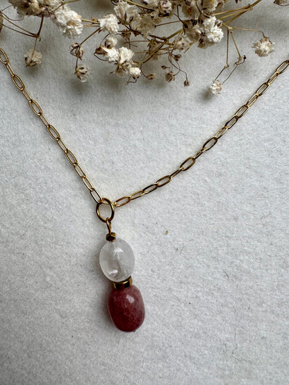Limited Edition – Halskette mit Naturstein-Anhängern & vergoldeter Gliederkette – handgefertigt