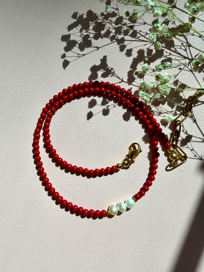 Petit Coral – Delicate Coral Necklace with Freshwater Pearls – Handmade