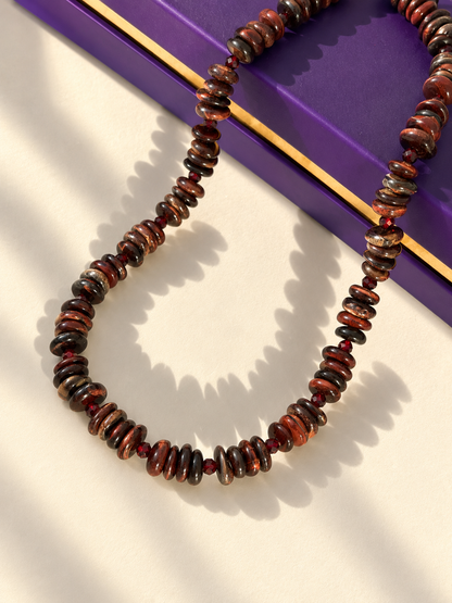Ruby Ember – Halskette mit rotem Tigerauge & Granat – Ansicht 2