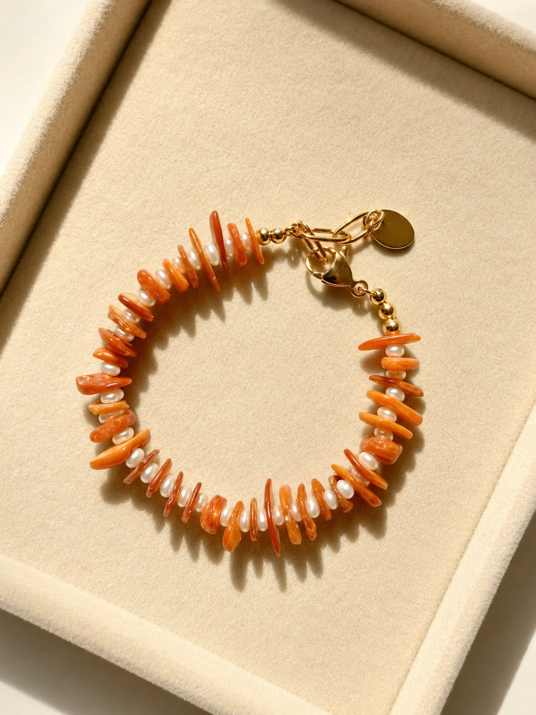 Sunset Pearl – Muschelperlen Armband mit Süßwasserperlen handgefertigt