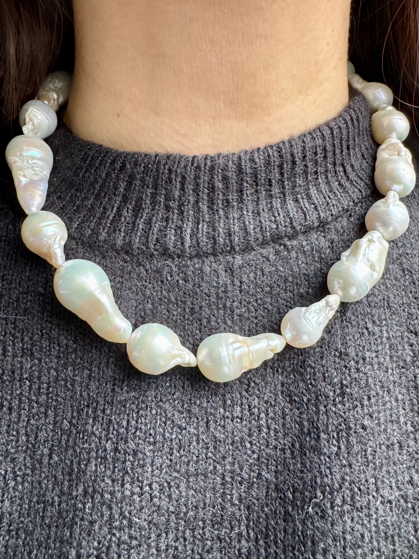 Barock-Süßwasserperlen-Halskette mit 18k vergoldeten Details – handgefertigt