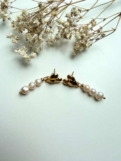 Golden Heart Pearl – Earrings with Heart Detail & Freshwater Pearls – Handmade