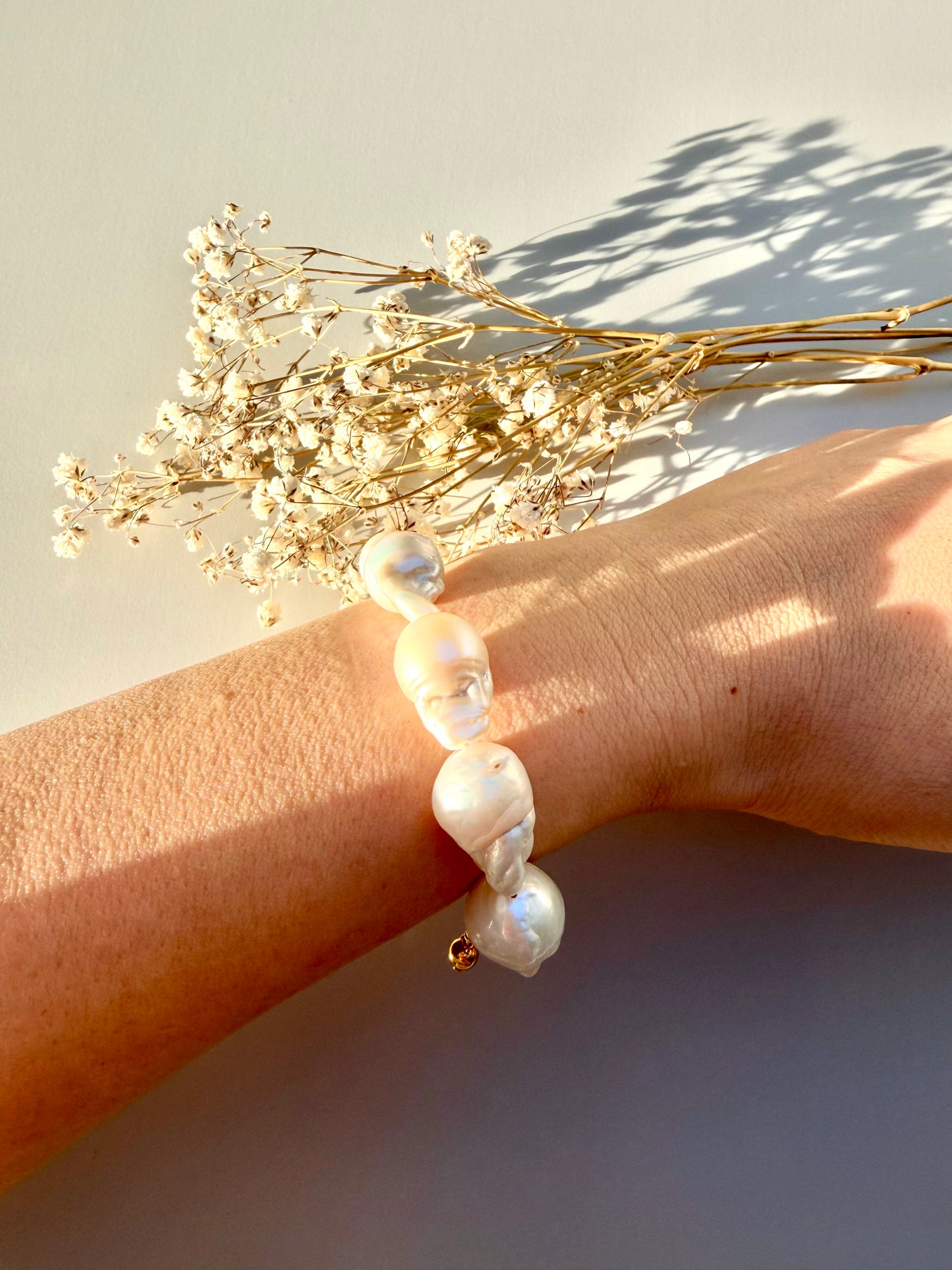 Golden Baroque – 18k gold-plated bracelet with baroque freshwater pearls – handmade