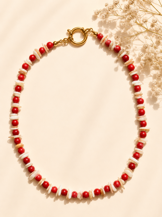 Coral Reef Halskette mit roter Koralle & Muschelperlen – handgefertigt