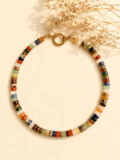 Renkia – bunte Edelstein Halskette mit Naturstein Mix & goldenen Details – handgefertigt