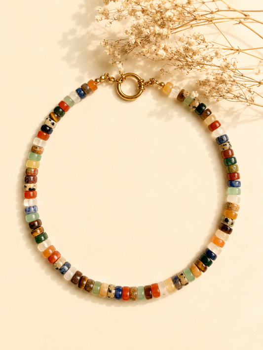 Renkia – bunte Edelstein Halskette mit Naturstein Mix & goldenen Details – handgefertigt