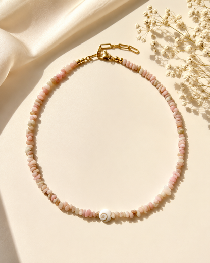 Shiva Eye – Halskette mit Opal Natursteinen & Shiva Auge Muschel – handgefertigt