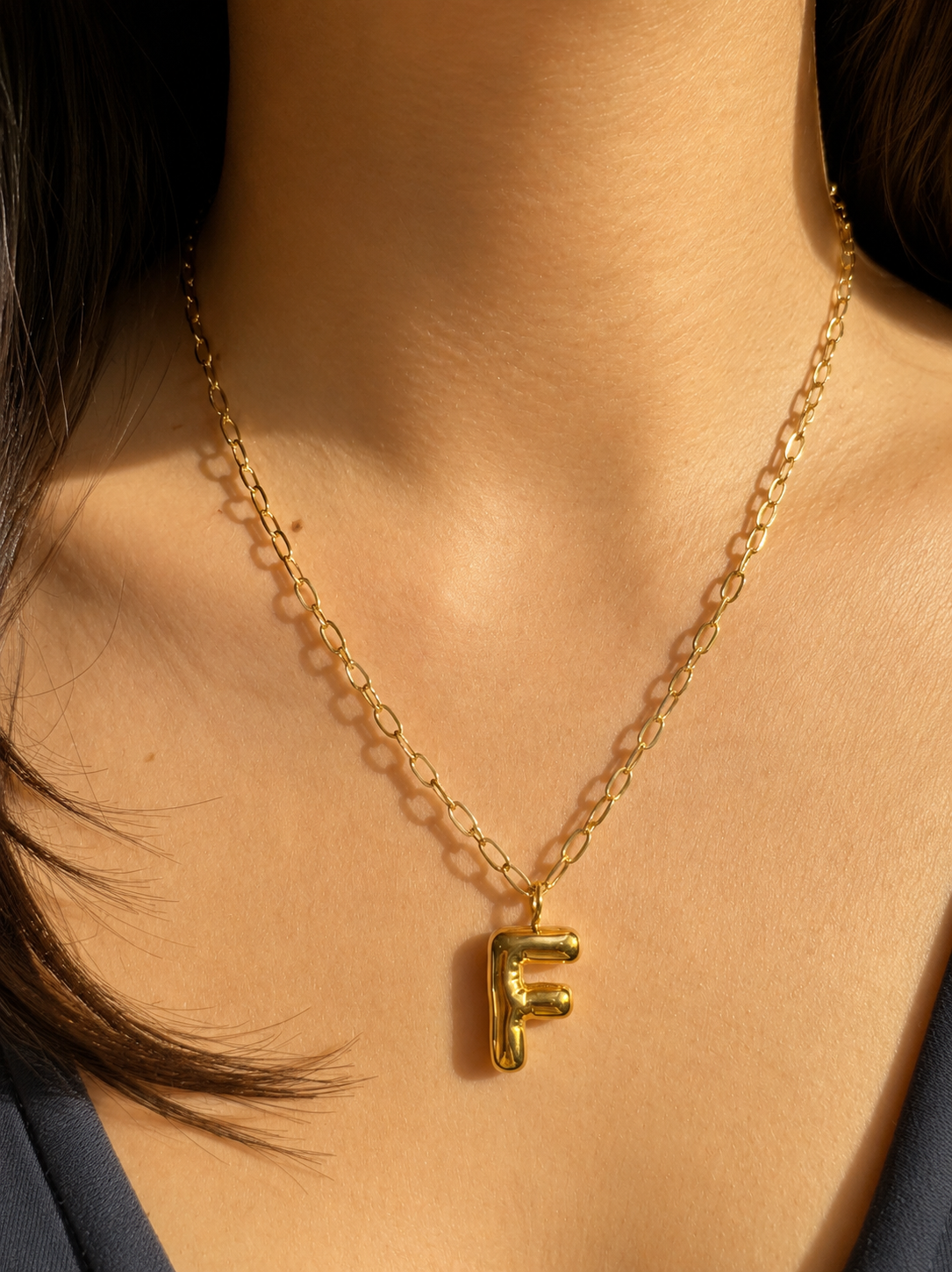 Bubble Letter Pendant – Balloon-style necklace, handmade