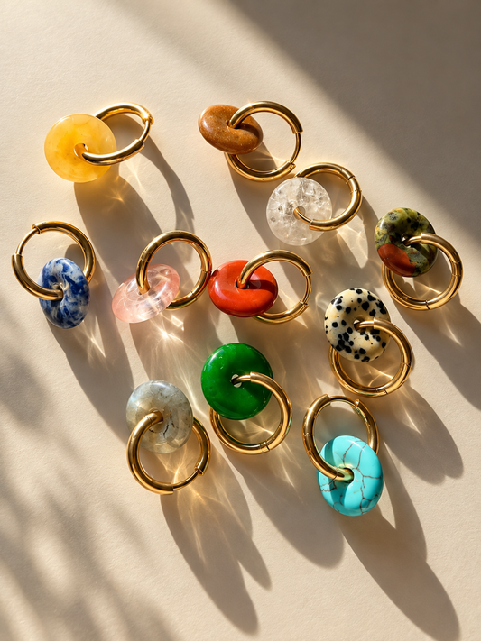 Stone Circle – Gold-plated hoop earrings with natural stone donut pendants – handmade