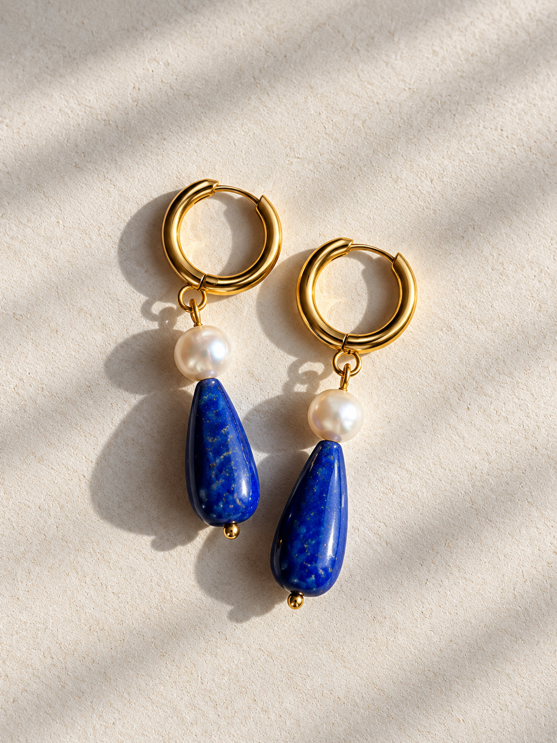 Lapis Pearl – Creolen mit Lapislazuli und Süßwasserperlen