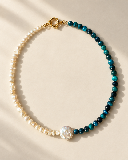 Ocean Pearl – Halskette mit blauem Tigerauge und Süßwasserperlen